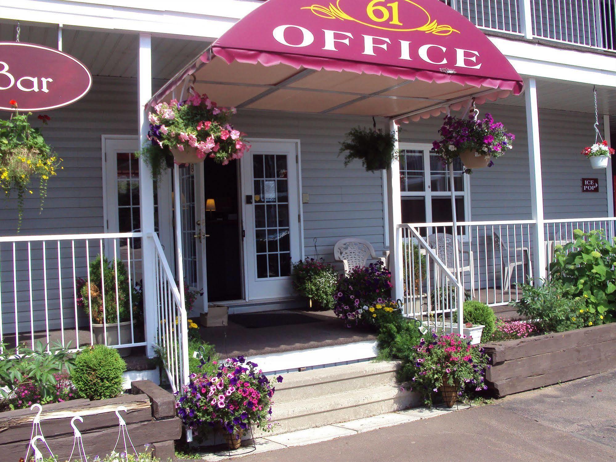 Midtown Motel & Suites Moncton Luaran gambar