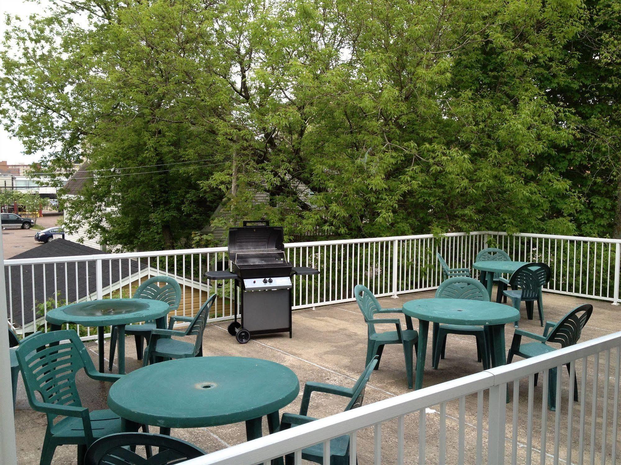 Midtown Motel & Suites Moncton Luaran gambar