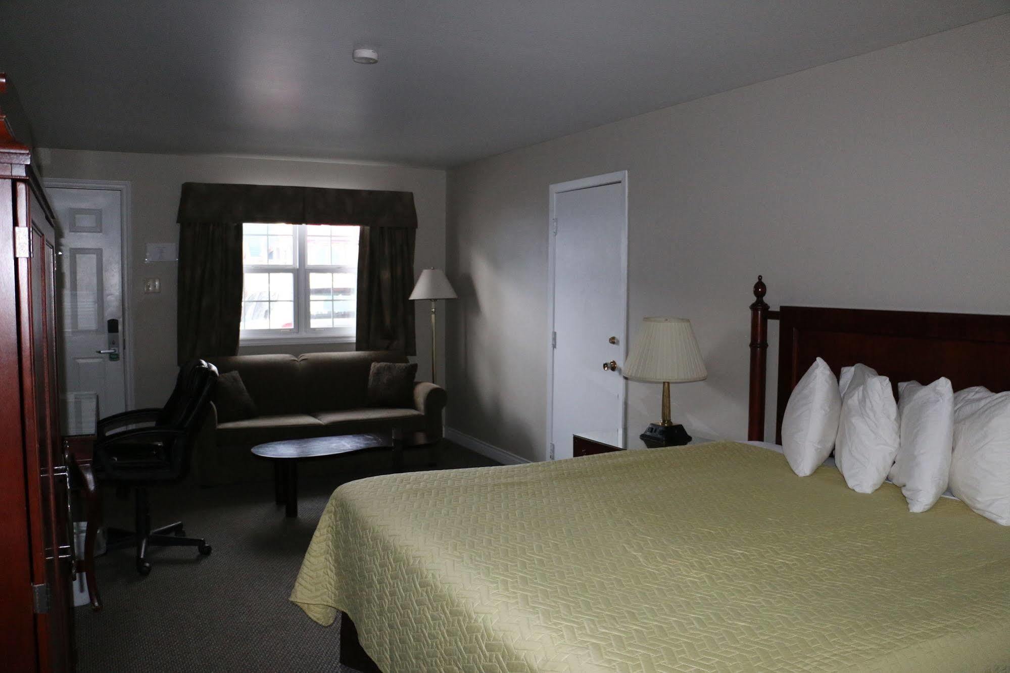 Midtown Motel & Suites Moncton Luaran gambar