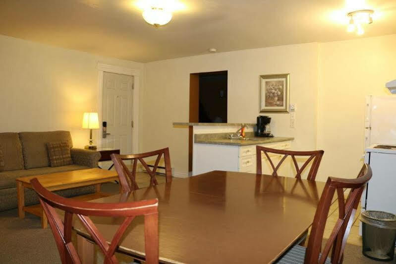 Midtown Motel & Suites Moncton Luaran gambar